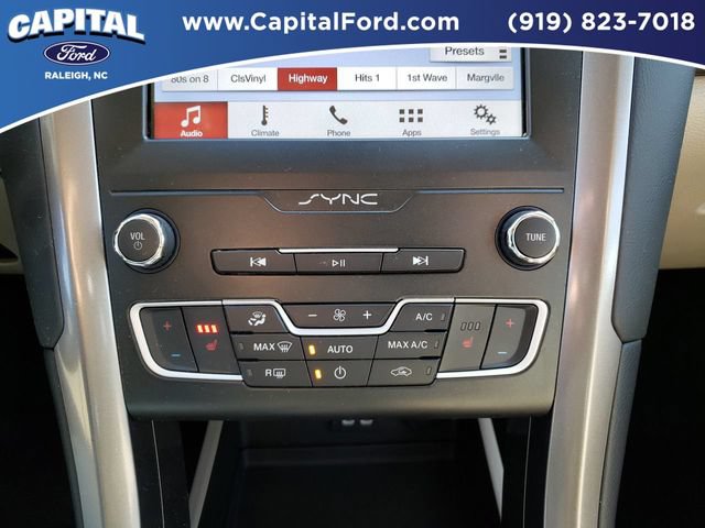 Used 2019 Ford Fusion SEL FWD image 32