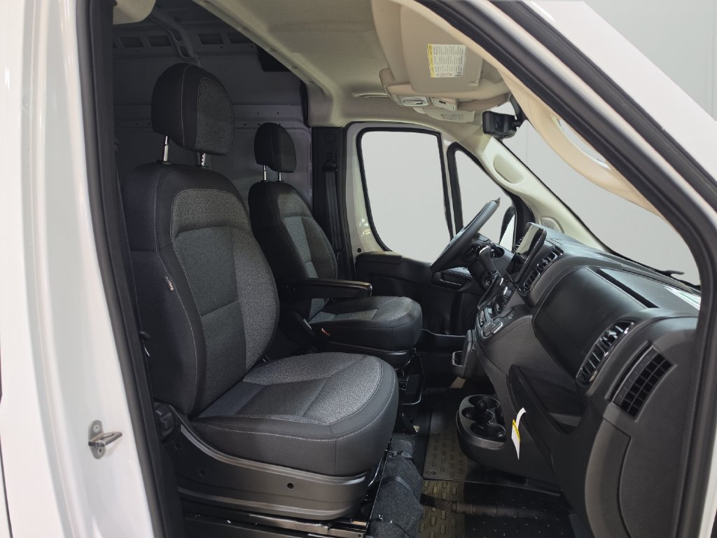 New 2026 RAM ProMaster 2500 w/ Premium Convenience Group FWD image 13