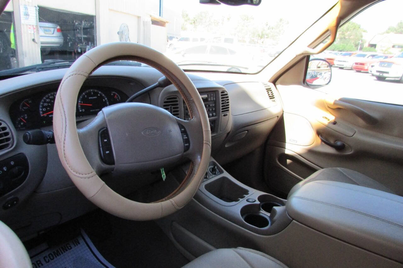 Used 2000 Ford Expedition Eddie Bauer image 33