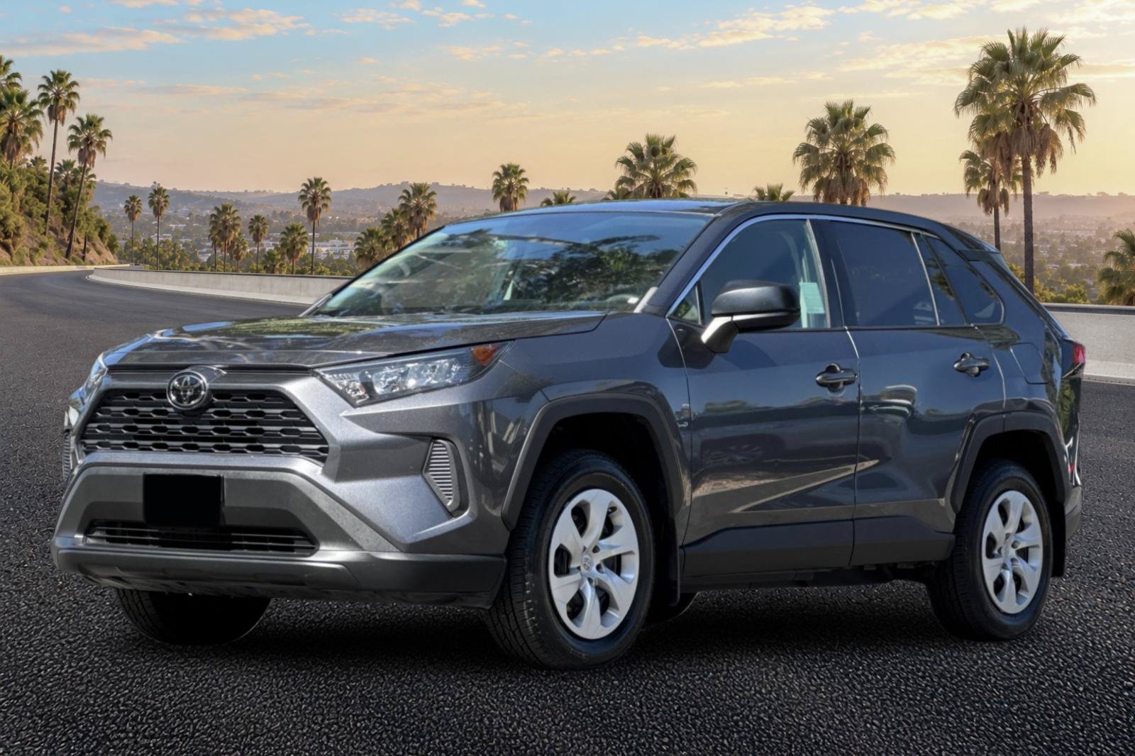 Used 2022 Toyota RAV4 LE FWD image 9