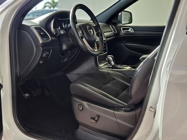 Used 2019 Jeep Grand Cherokee Altitude image 14