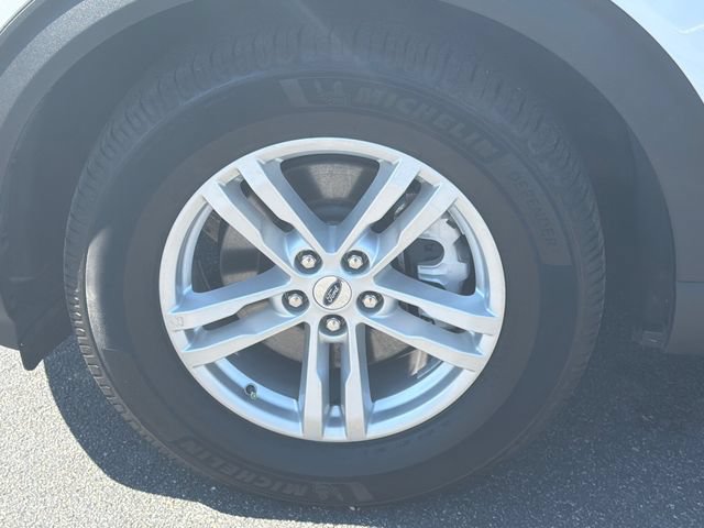 Used 2021 Ford Explorer XLT RWD image 12