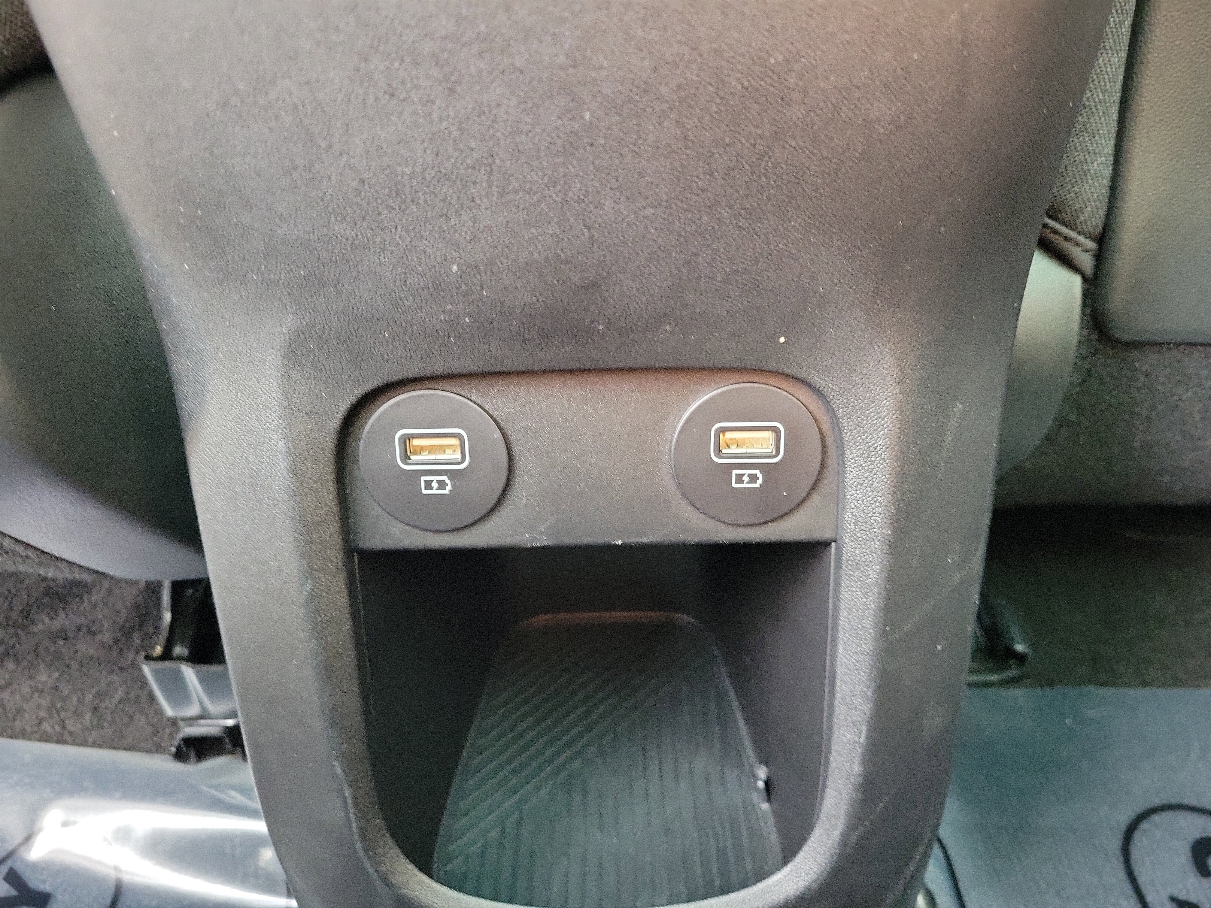 Certified 2023 Hyundai Ioniq 5 Limited w/ Cargo Package image 14