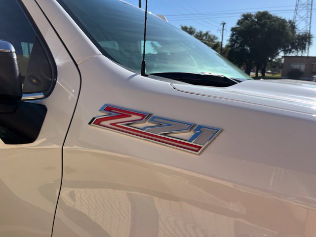 Used 2024 Chevrolet Silverado 1500 LTZ w/ LTZ Convenience Package II AWD/4WD image 9
