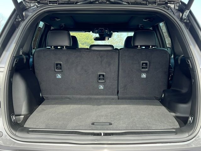 Used 2025 Jeep Grand Cherokee Limited w/ Black Appearance Package image 39