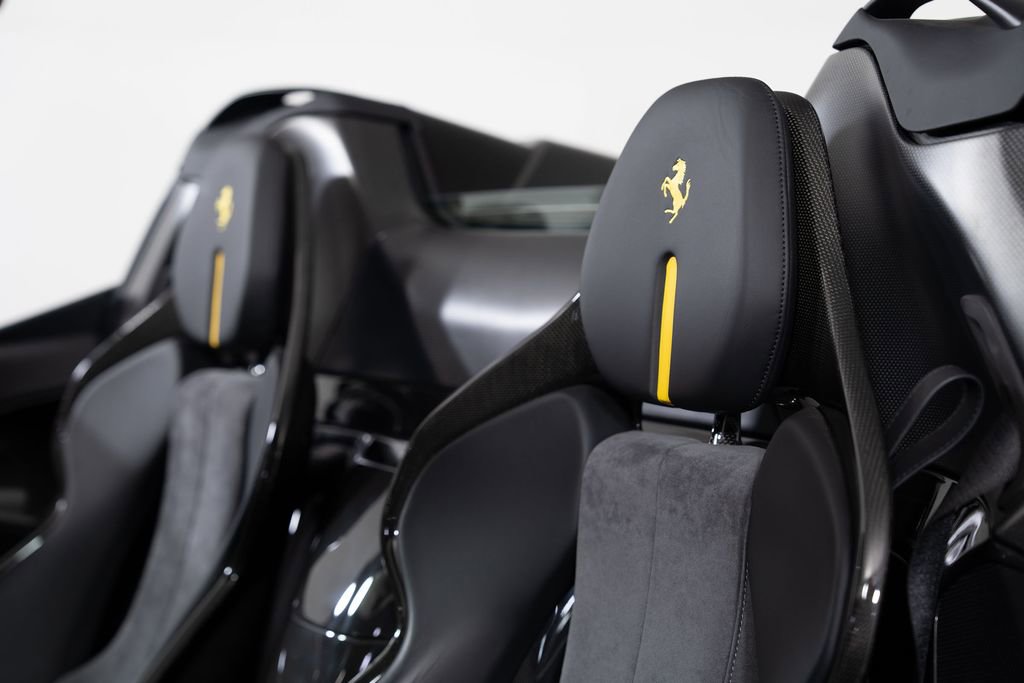 Used 2022 Ferrari SF90 Spider image 49