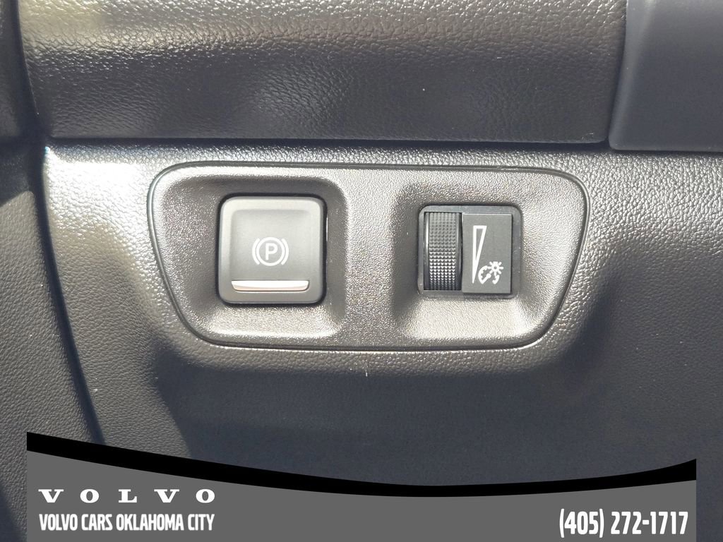 Used 2021 GMC Acadia SLT FWD image 21
