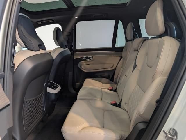 New 2026 Volvo XC90 B6 Ultra w/ Lounge Package AWD/4WD image 24