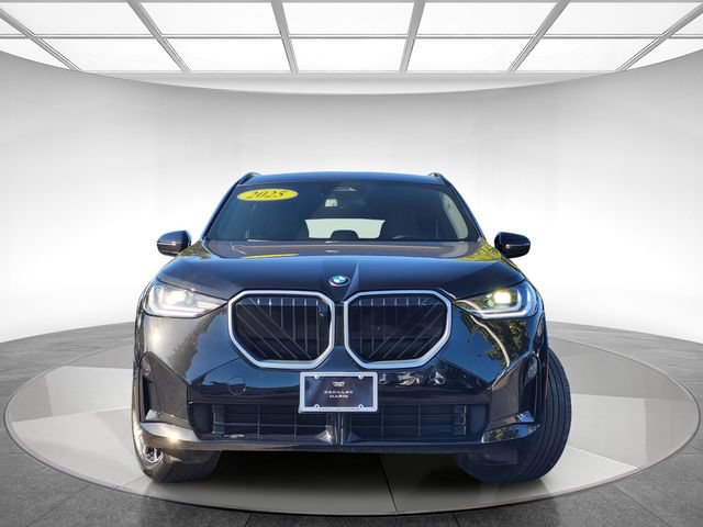 Used 2025 BMW X3 xDrive30i AWD/4WD image 2