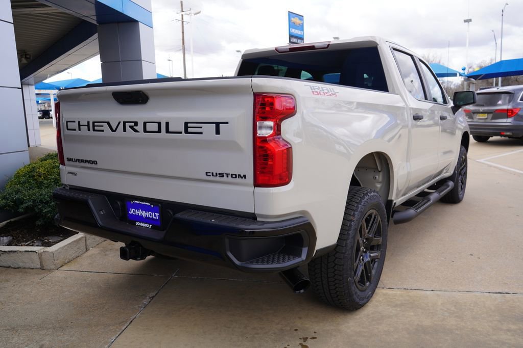 New 2026 Chevrolet Silverado 1500 Custom Trail Boss w/ Turbomax Blackout Package image 12