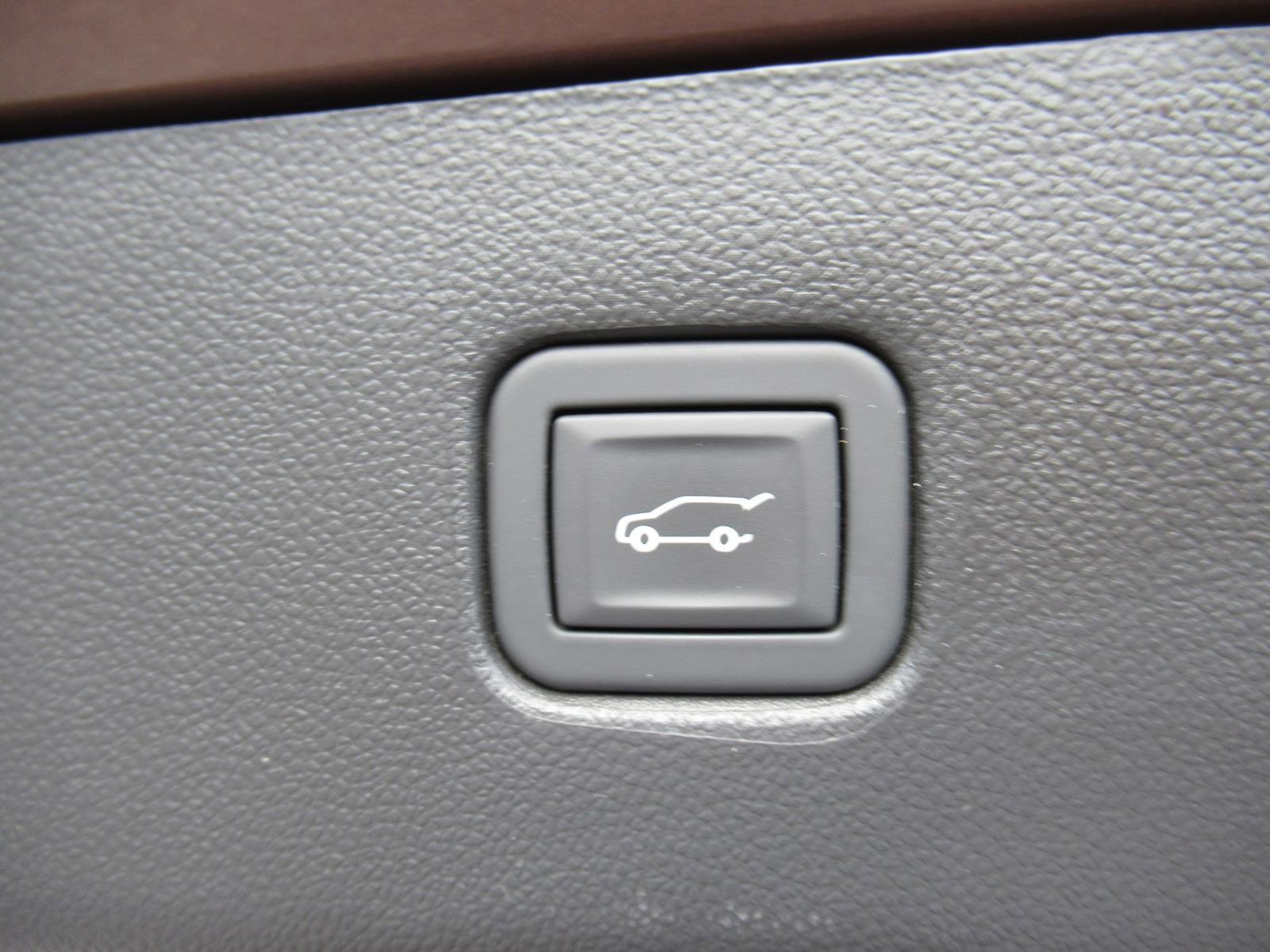 Used 2023 Chevrolet Blazer Premier w/ Driver Confidence II Package FWD image 37