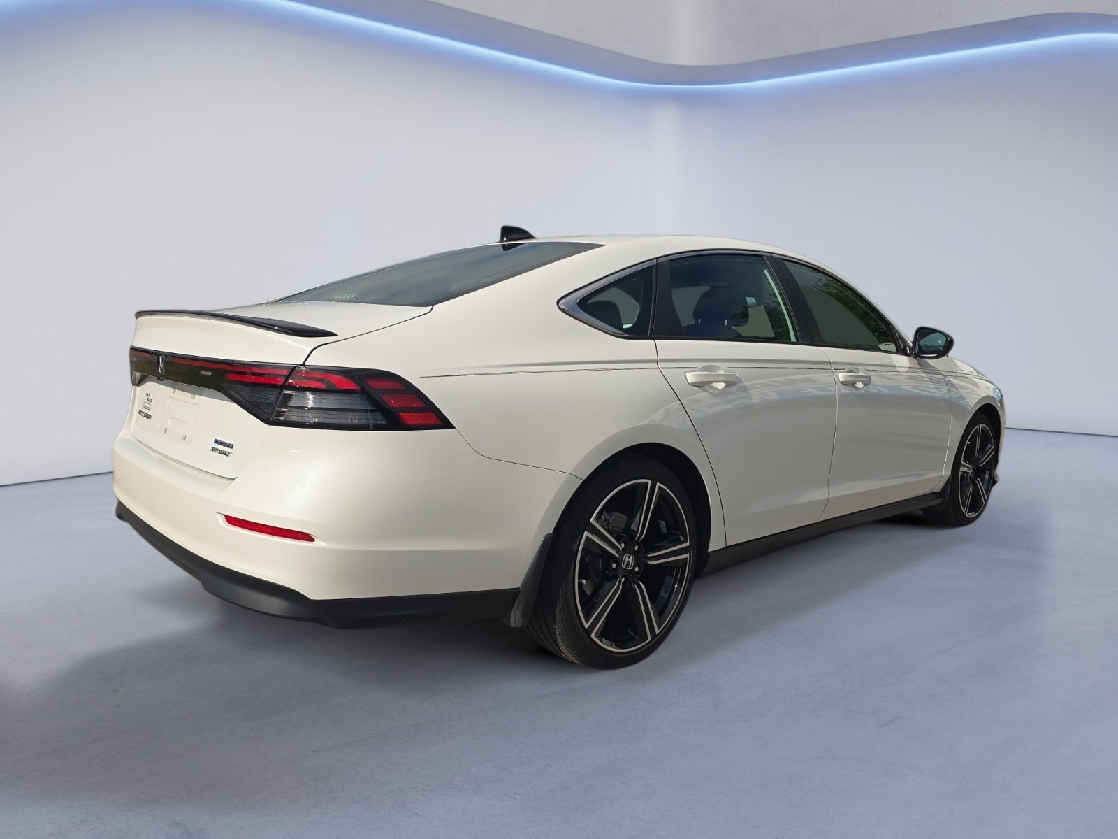 Used 2024 Honda Accord Sport image 6