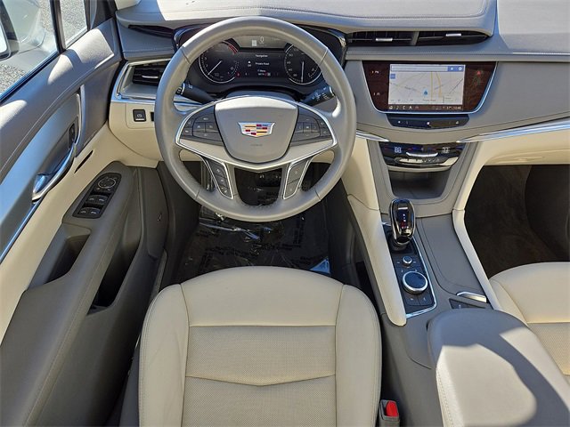 Used 2021 Cadillac XT5 Premium Luxury image 11