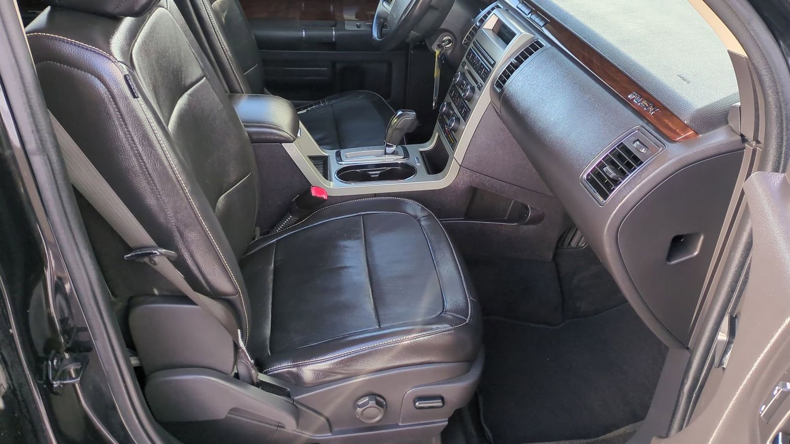 Used 2010 Ford Flex SEL image 22