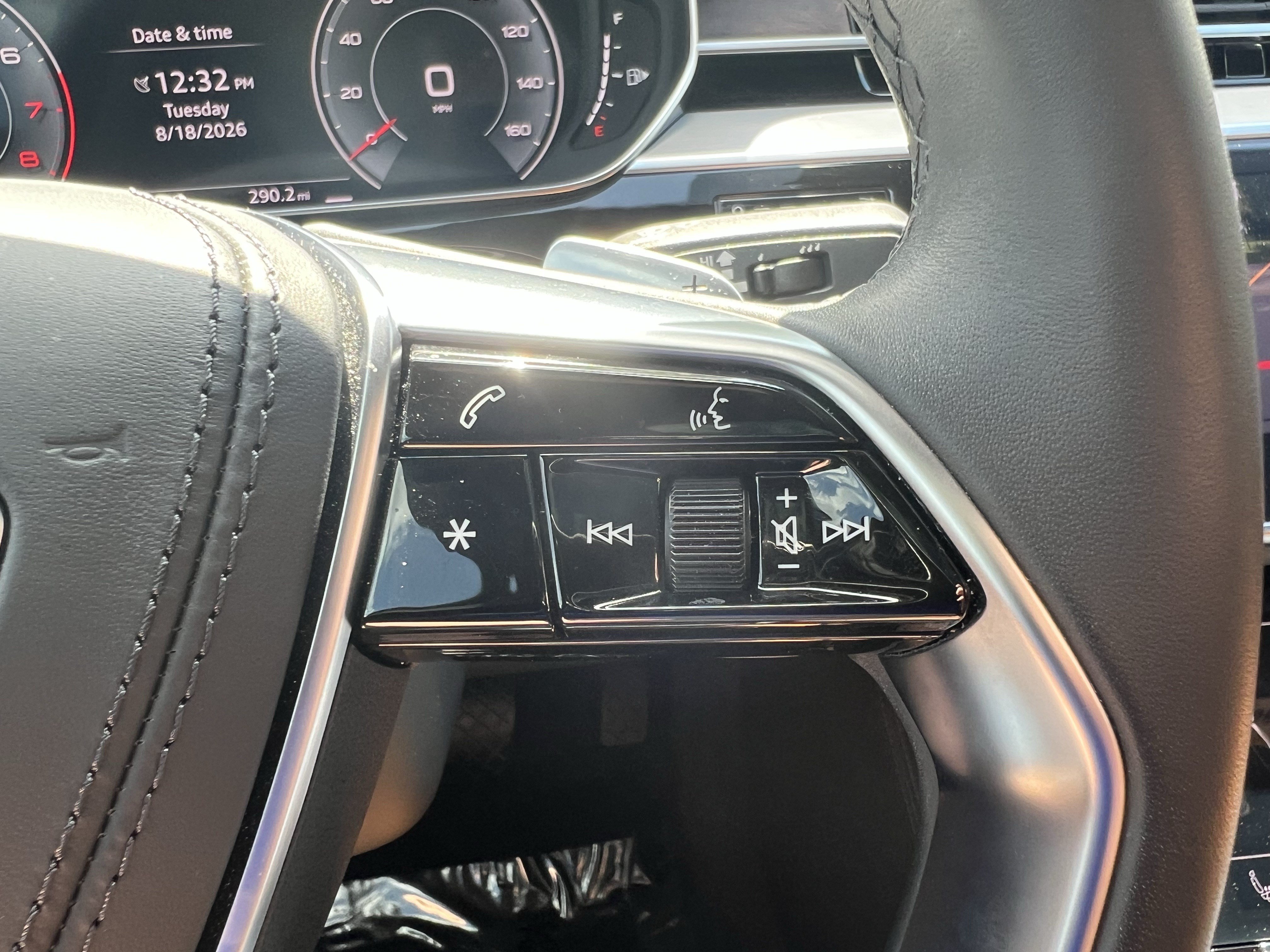 Used 2025 Audi A8 L 3.0T w/ Executive Package AWD/4WD image 20