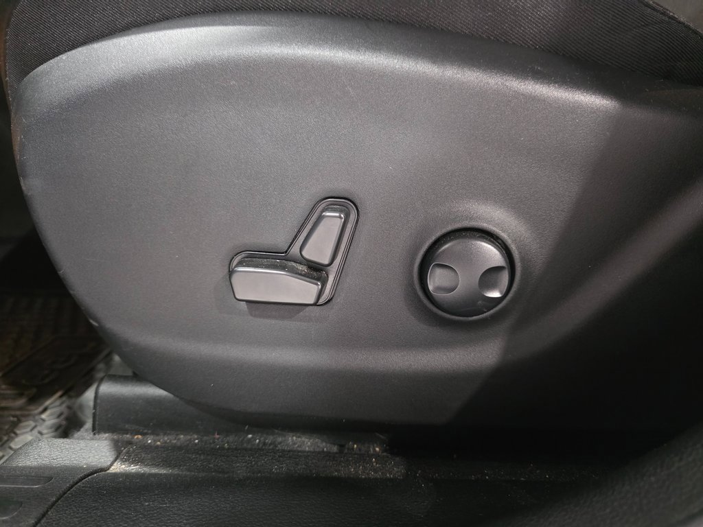 Used 2022 Jeep Cherokee Trailhawk w/ Trailer Tow Group image 20