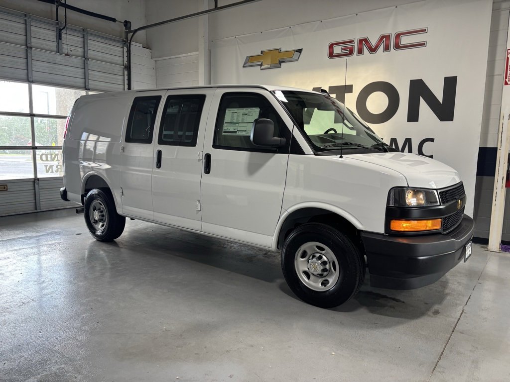 New 2025 Chevrolet Express 2500 w/ Driver Convenience Package image 28