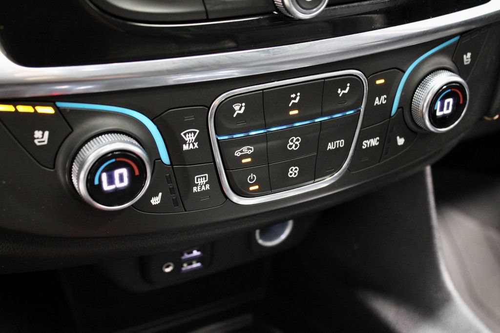 Used 2021 Chevrolet Traverse Premier w/ Redline Edition AWD/4WD image 31
