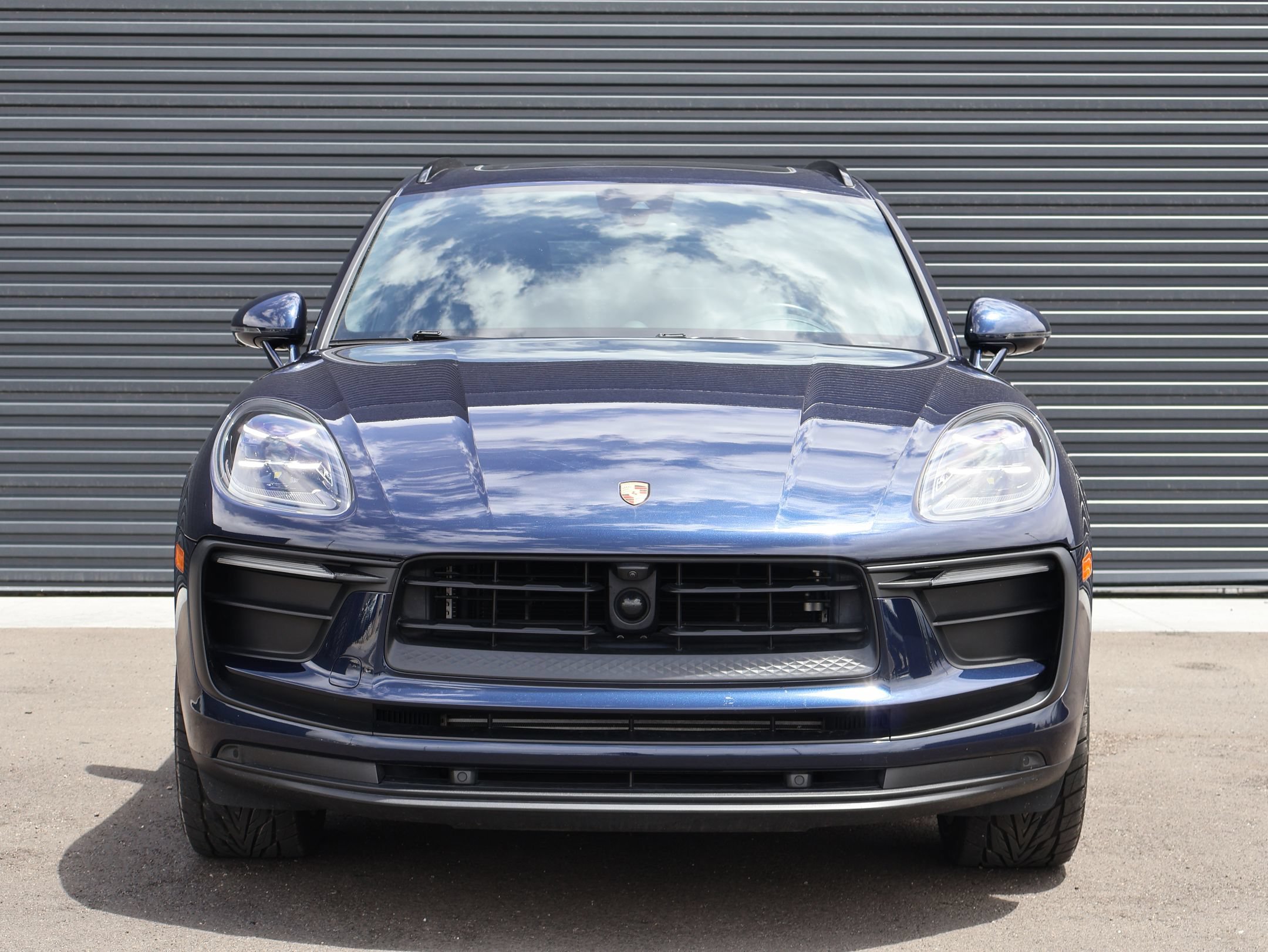 Used 2023 Porsche Macan AWD/4WD image 6