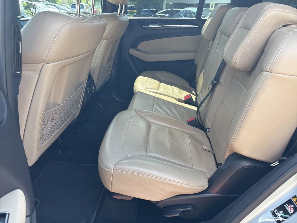 Used 2016 Mercedes-Benz GL 450 4MATIC image 24
