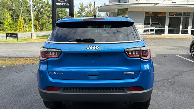 Used 2019 Jeep Compass Latitude w/ Cold Weather Group AWD/4WD image 6