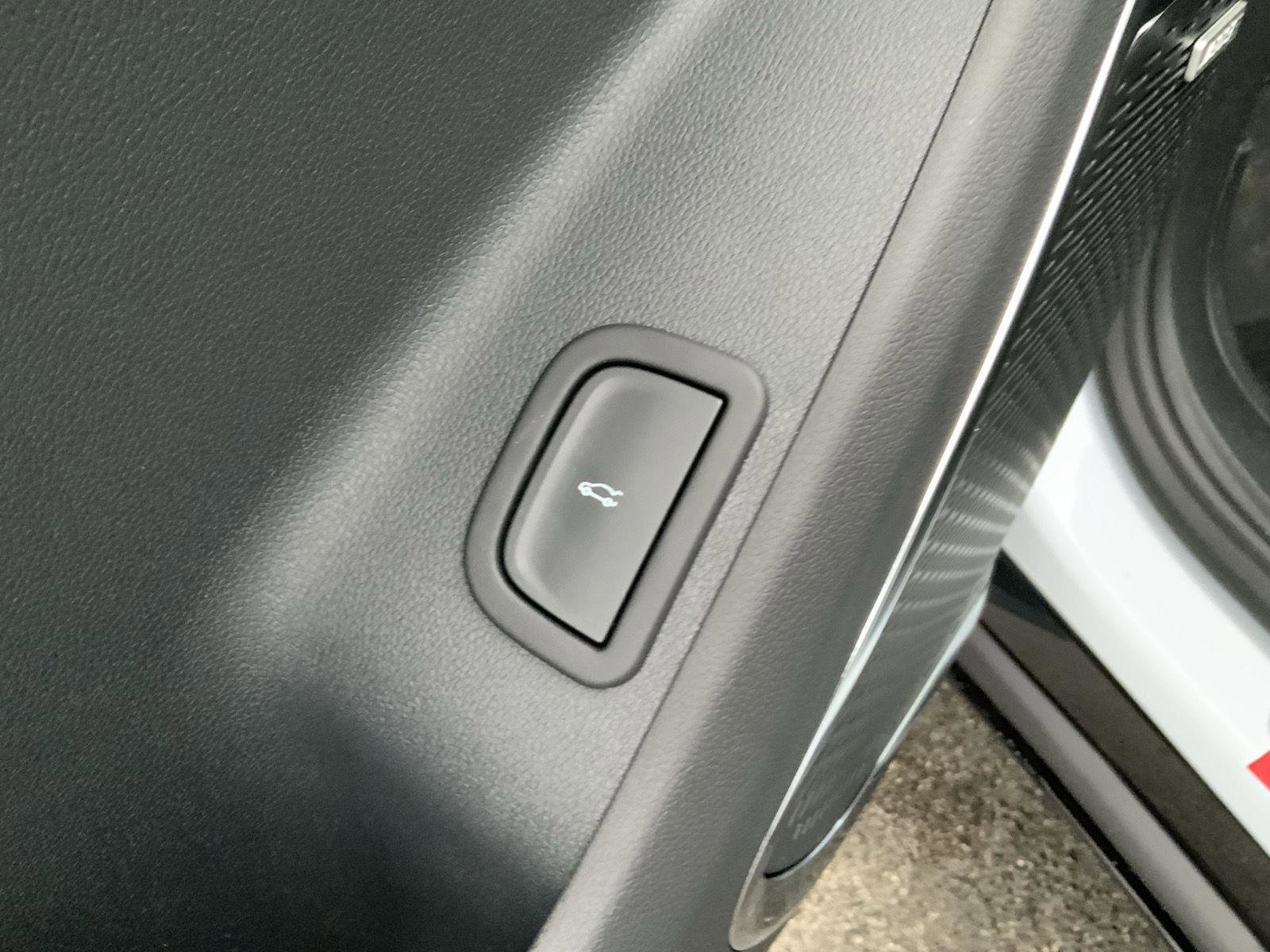 New 2026 Chevrolet Traverse RS w/ LPO, Floor Liner Package image 29