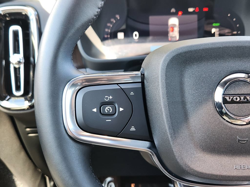 Used 2023 Volvo C40 P8 Recharge Ultimate AWD/4WD image 17