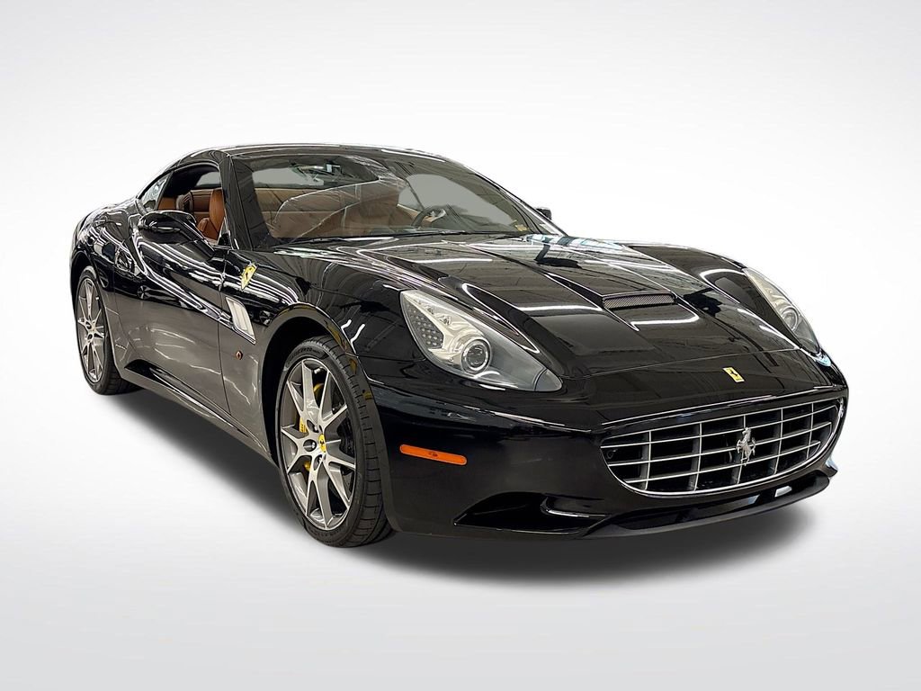 Used 2014 Ferrari California image 7