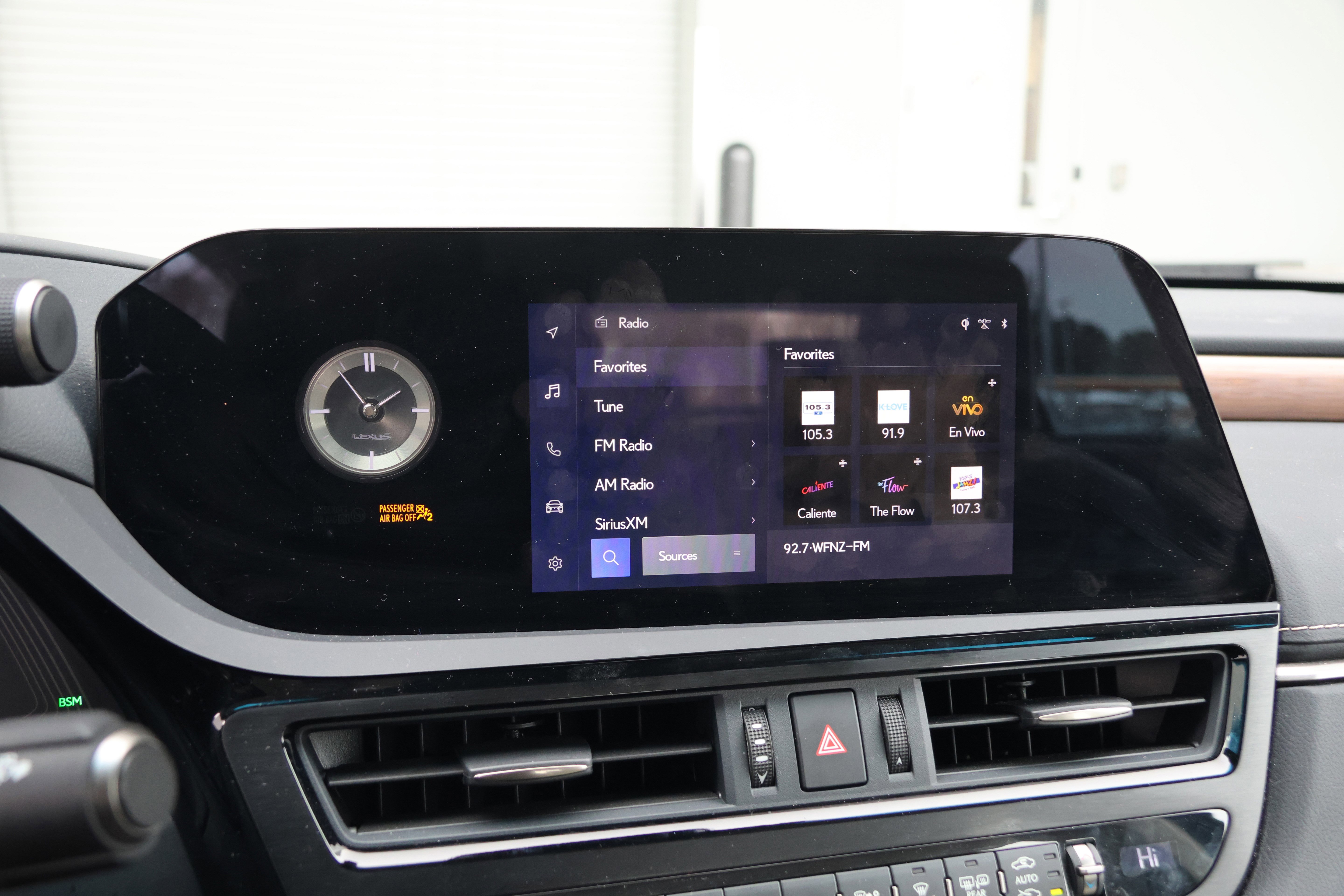 Certified 2025 Lexus ES 350 w/ Premium Package image 21