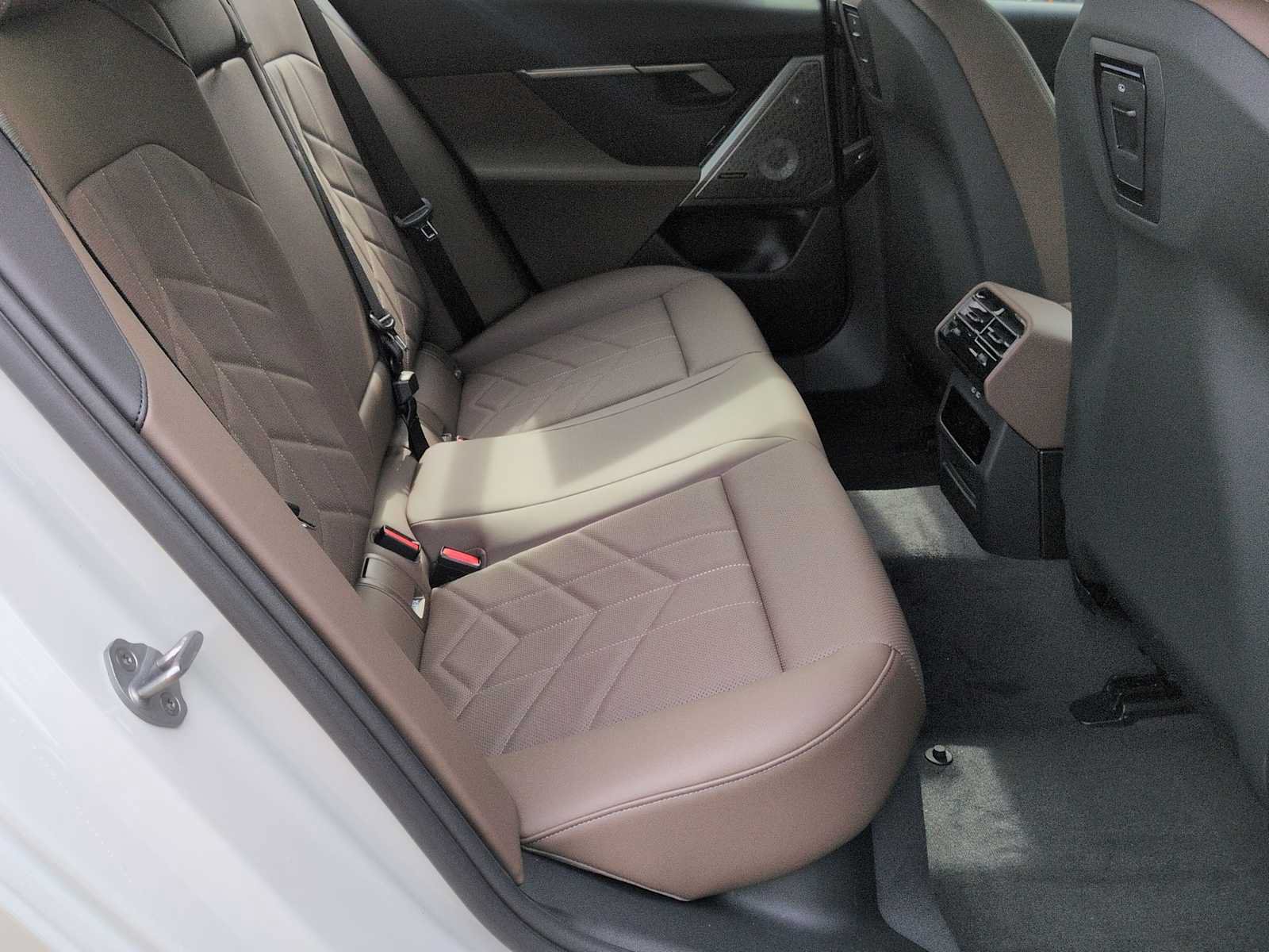 New 2026 BMW i5 AWD/4WD image 22