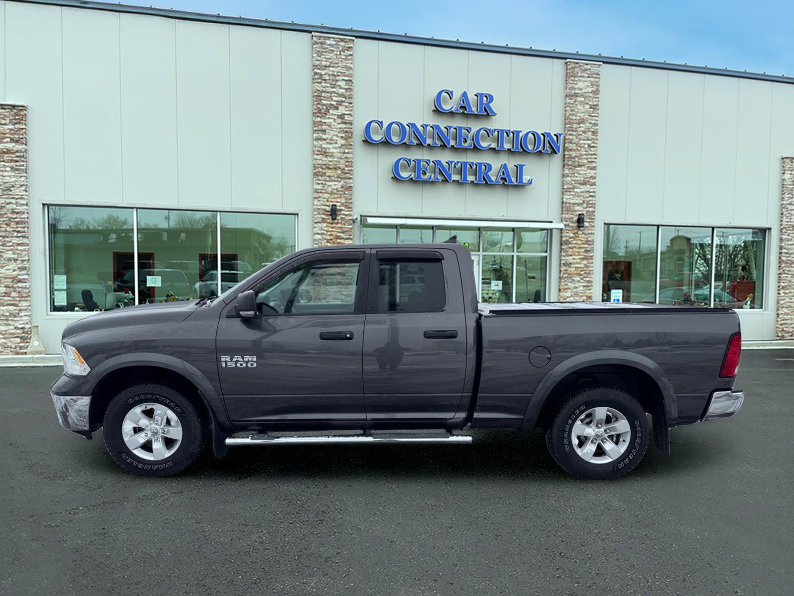 Used 2014 RAM 1500 Outdoorsman image 2