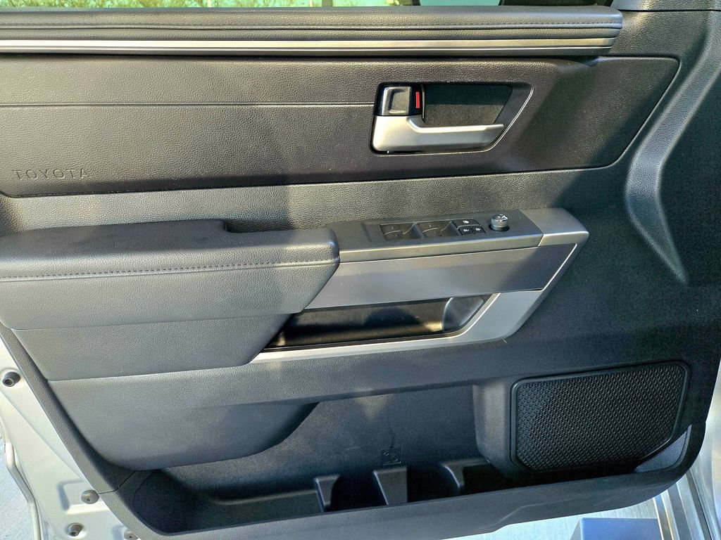 Used 2022 Toyota Tundra SR5 w/ SR5 Convenience Package image 30