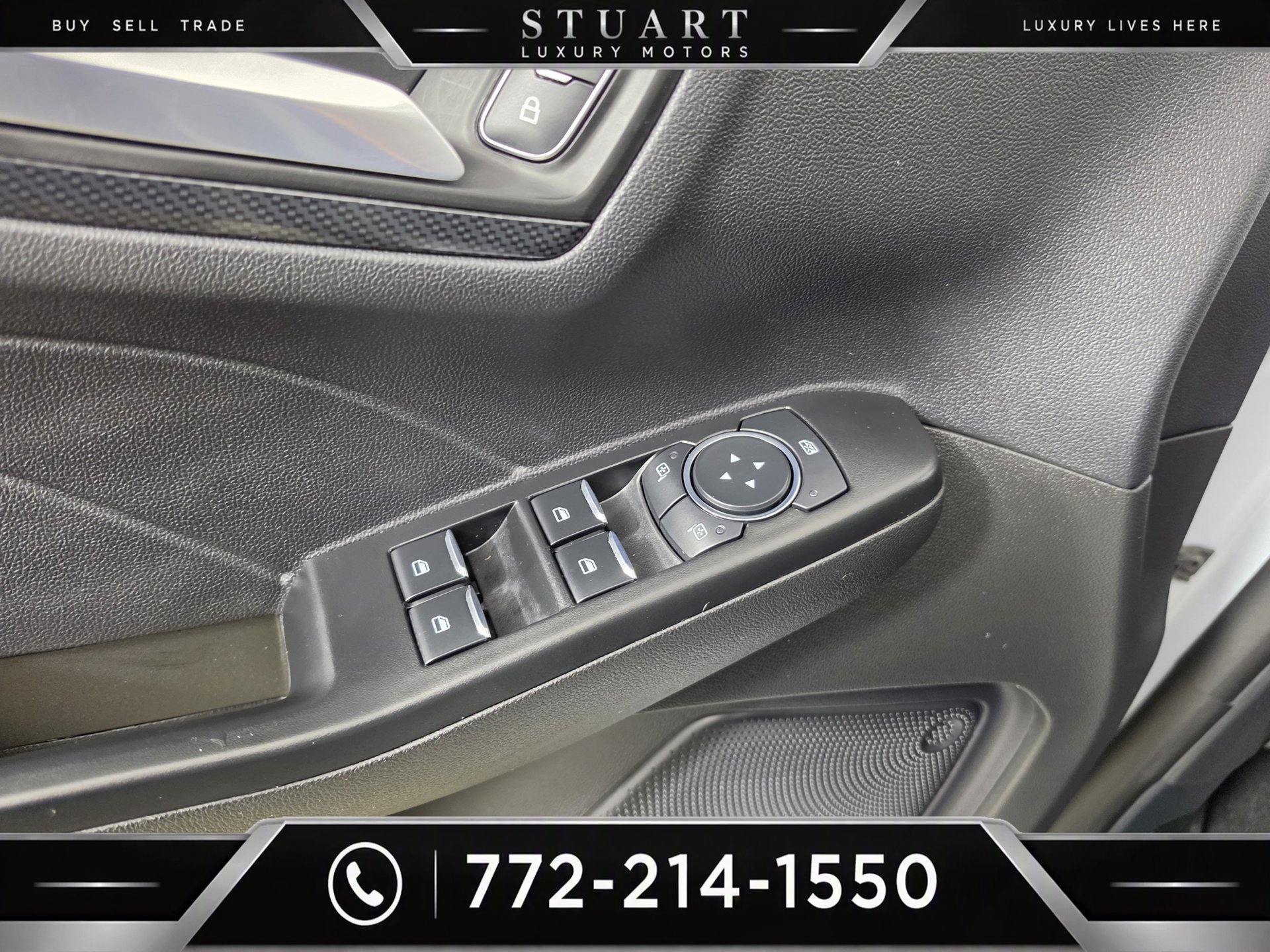 Used 2025 Ford Escape ST-Line w/ Equipment Group 301A FWD image 7