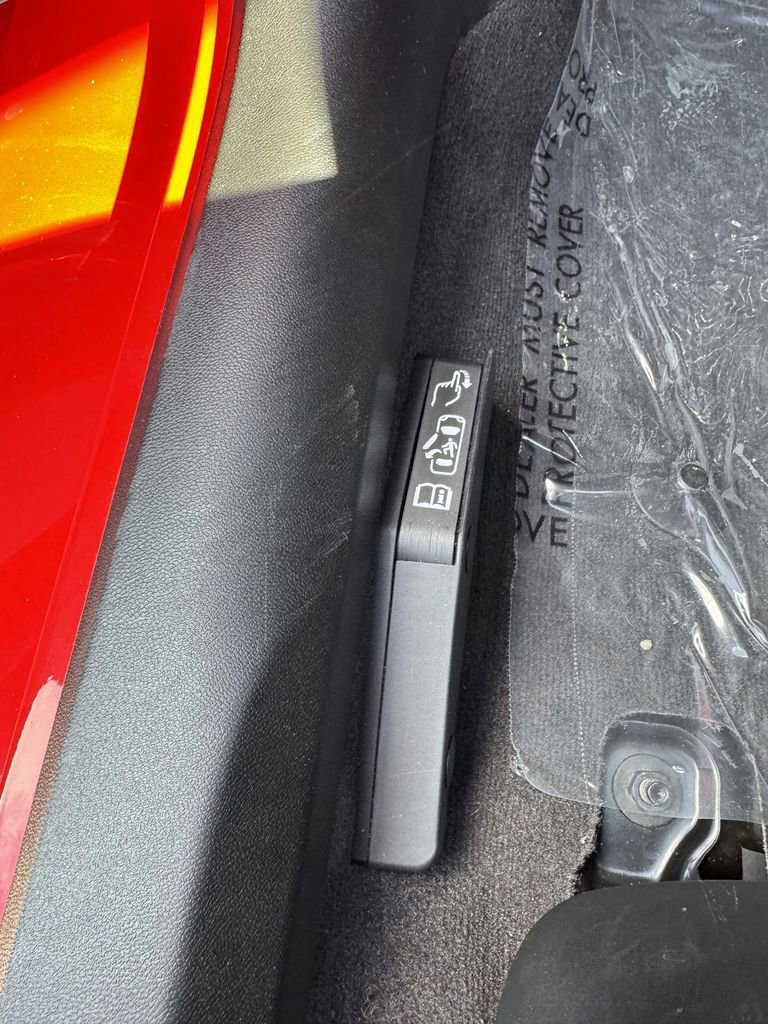 Used 2025 Chevrolet Corvette Z06 image 16