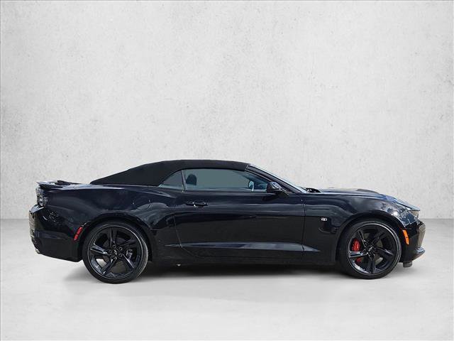 Used 2024 Chevrolet Camaro LT w/ RS Package image 4