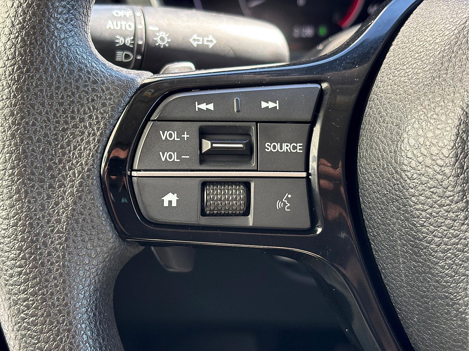 Certified 2023 Honda Pilot LX image 26