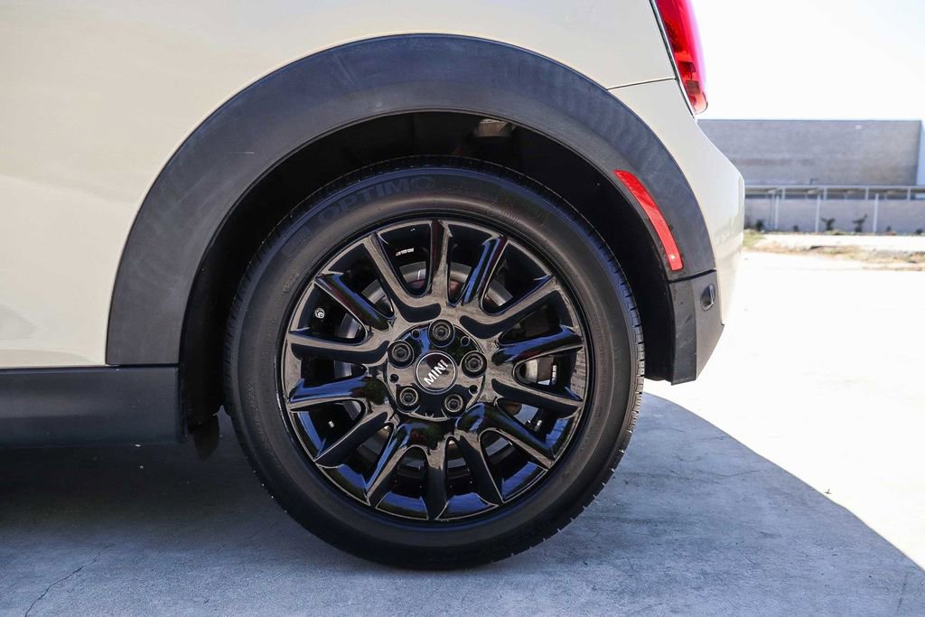 Used 2020 MINI Cooper 2-Door Hardtop FWD image 14