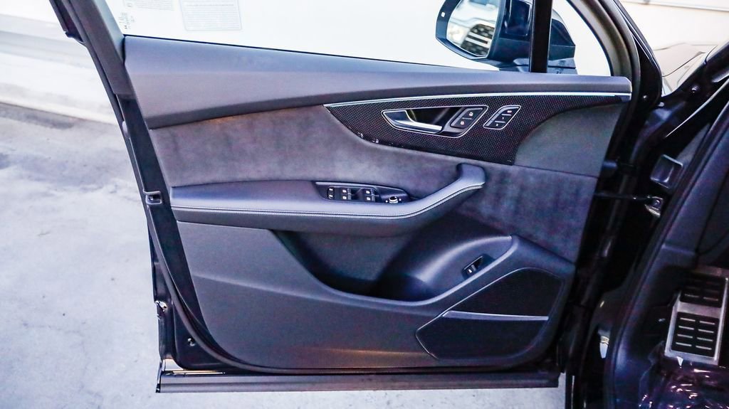 Used 2023 Audi SQ7 Prestige w/ Prestige Package image 22