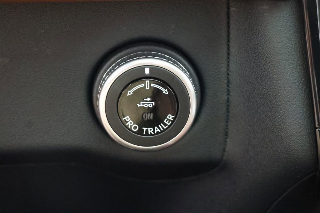 Used 2025 Lincoln Navigator Reserve AWD/4WD image 27