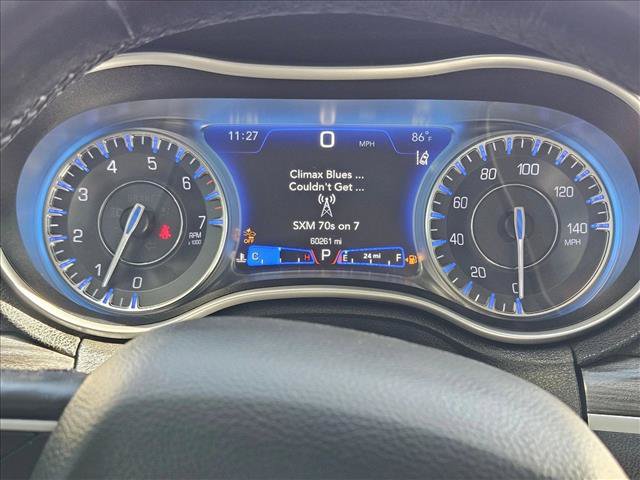 Used 2022 Chrysler 300 Touring L w/ Safetytec Plus Group RWD image 10