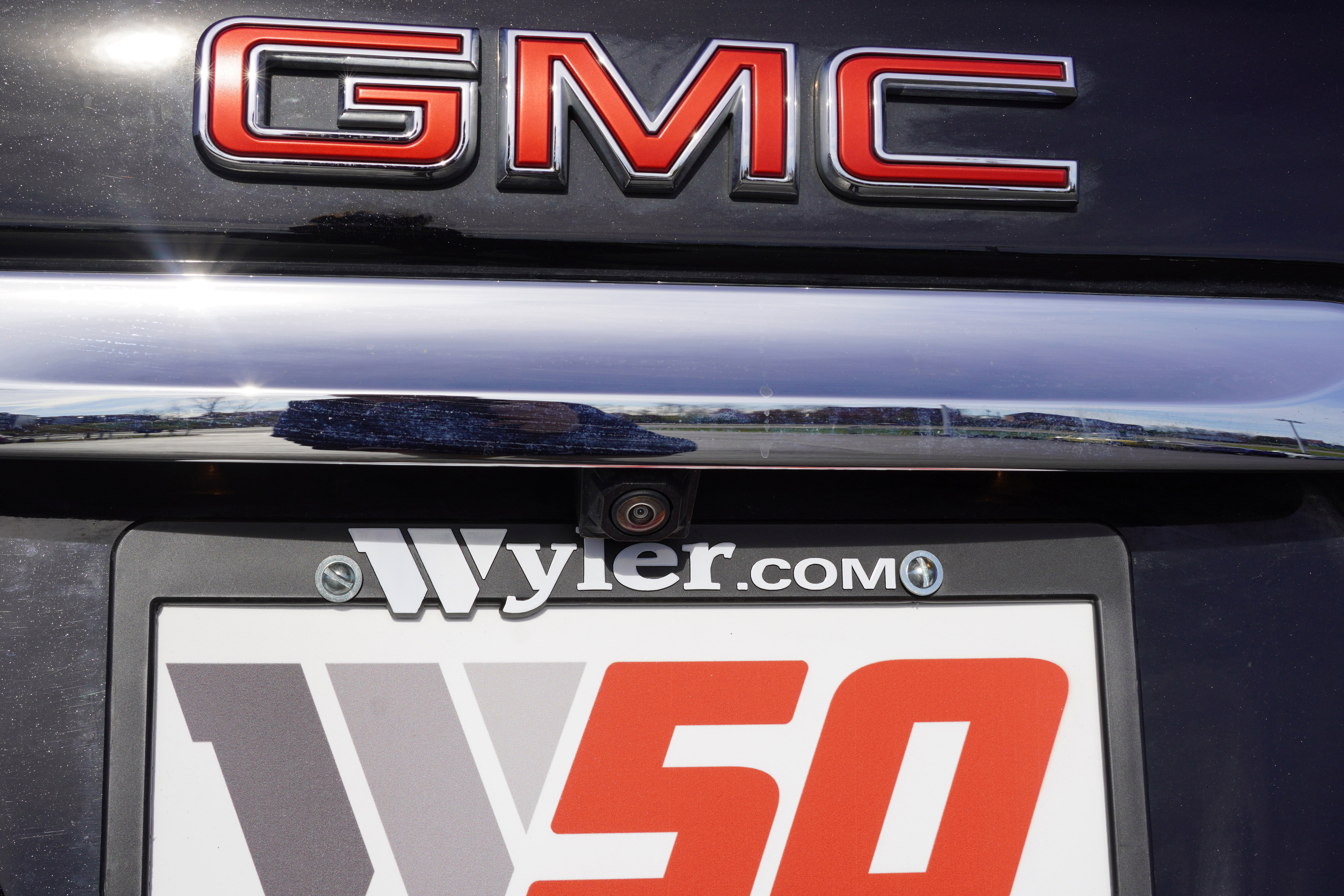 Used 2024 GMC Terrain Denali w/ Denali Premium Package image 10