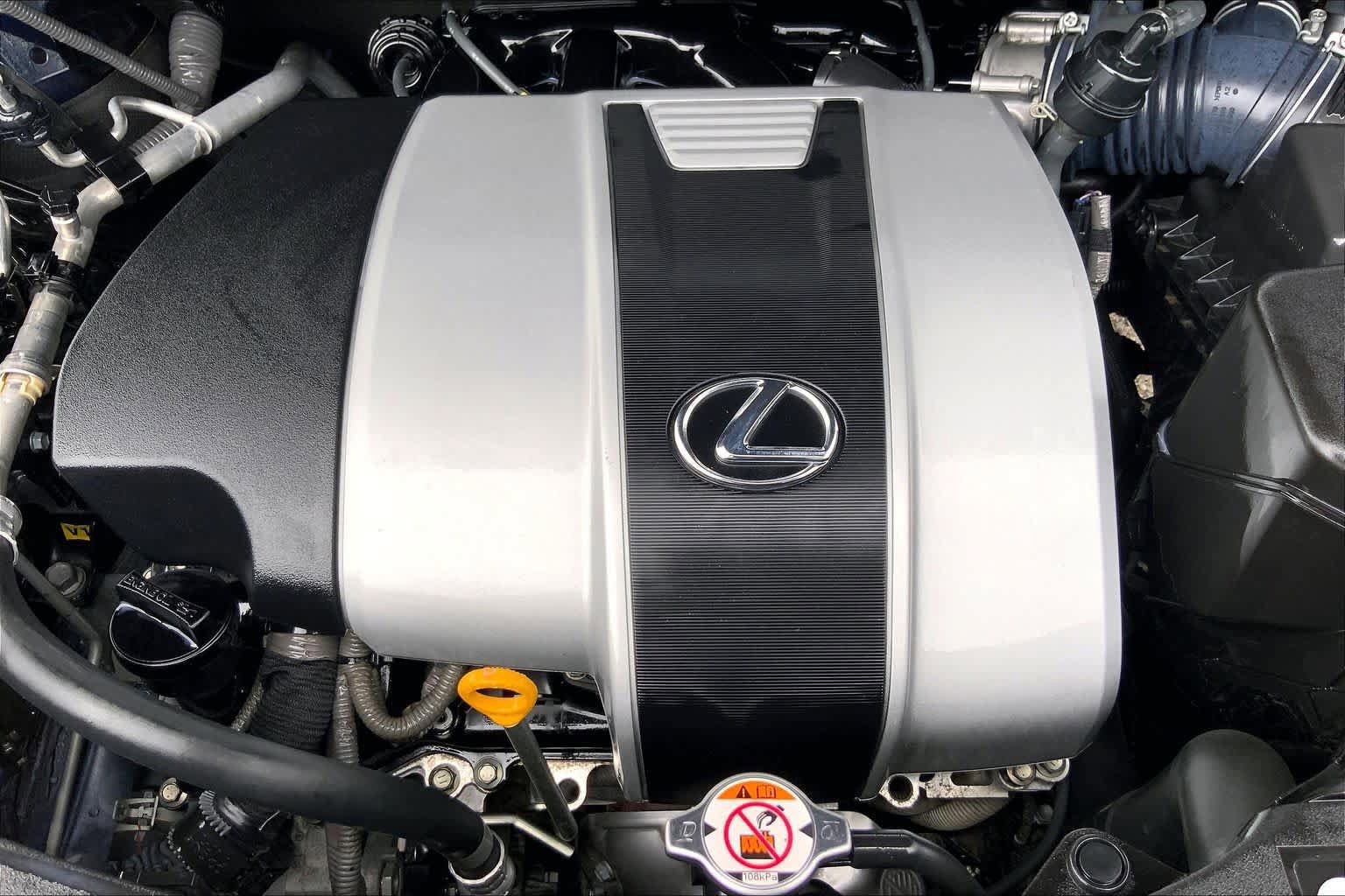Used 2021 Lexus RX 350L FWD w/ Premium Package image 32