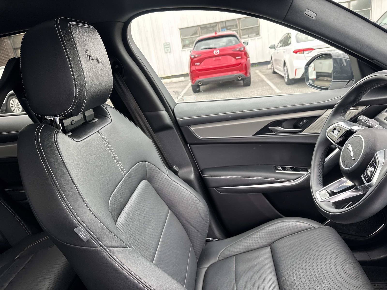 Used 2025 Jaguar F-PACE R-Dynamic S AWD/4WD image 11