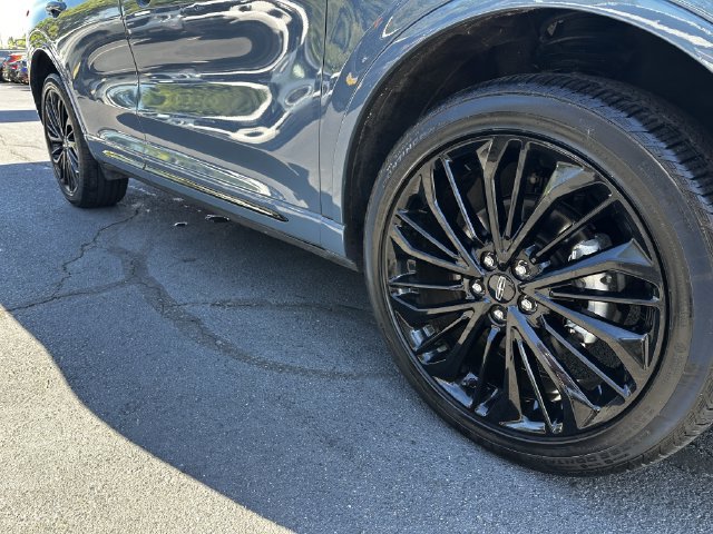 Certified 2023 Lincoln Corsair AWD w/ Equipment Group 101A image 11