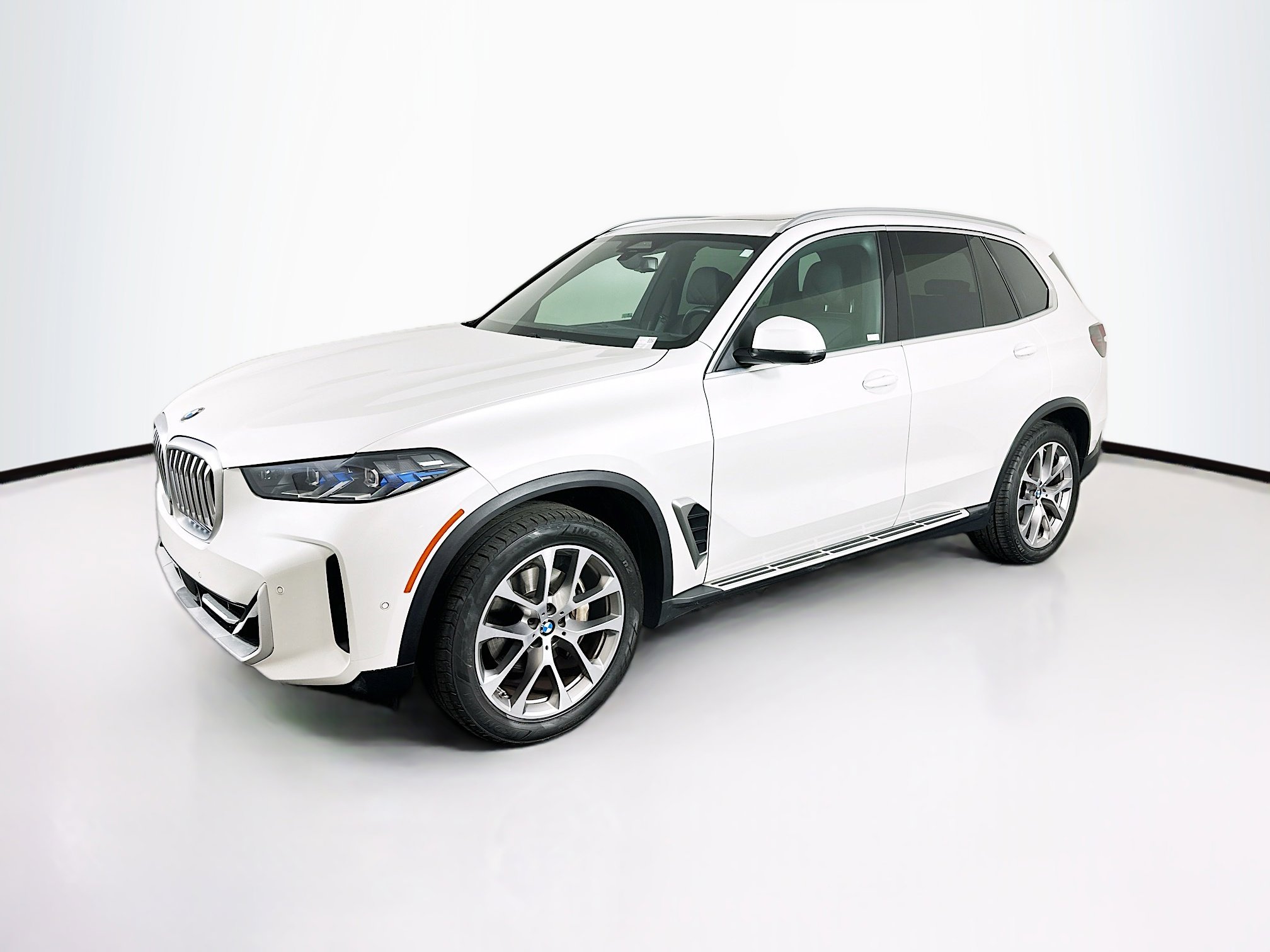 Used 2024 BMW X5 sDrive40i image 3
