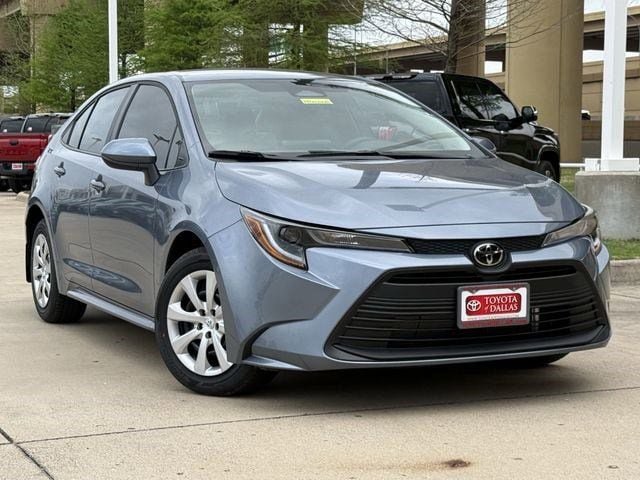 New 2026 Toyota Corolla LE FWD image 2