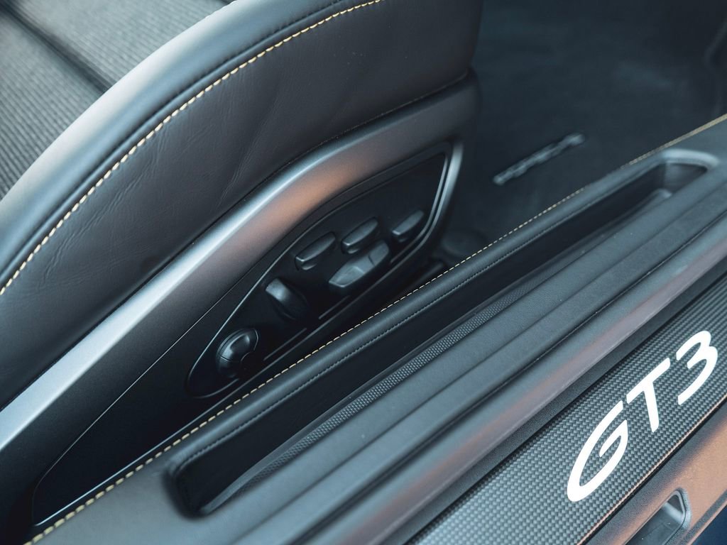 Used 2023 Porsche 911 GT3 image 33