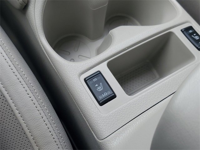 Used 2018 Nissan Rogue Sport SL image 28