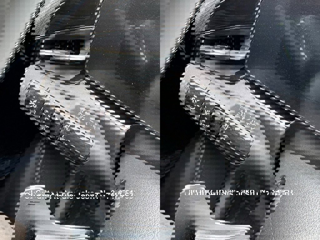 Used 2023 Kia Niro EX Touring image 39