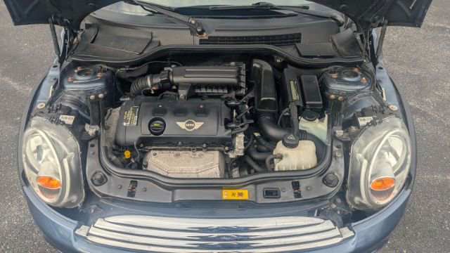 Used 2011 MINI Cooper Convertible image 36